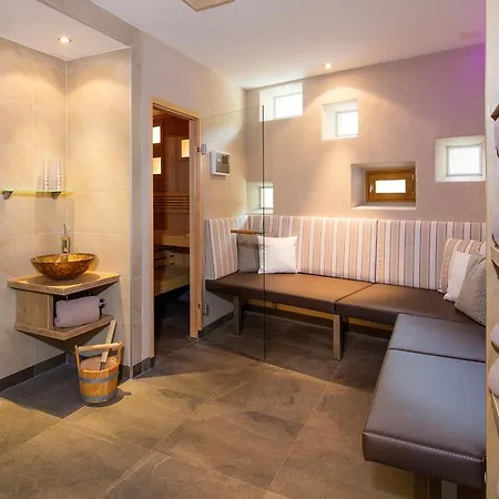 Falkner Апартаменты Зёльден